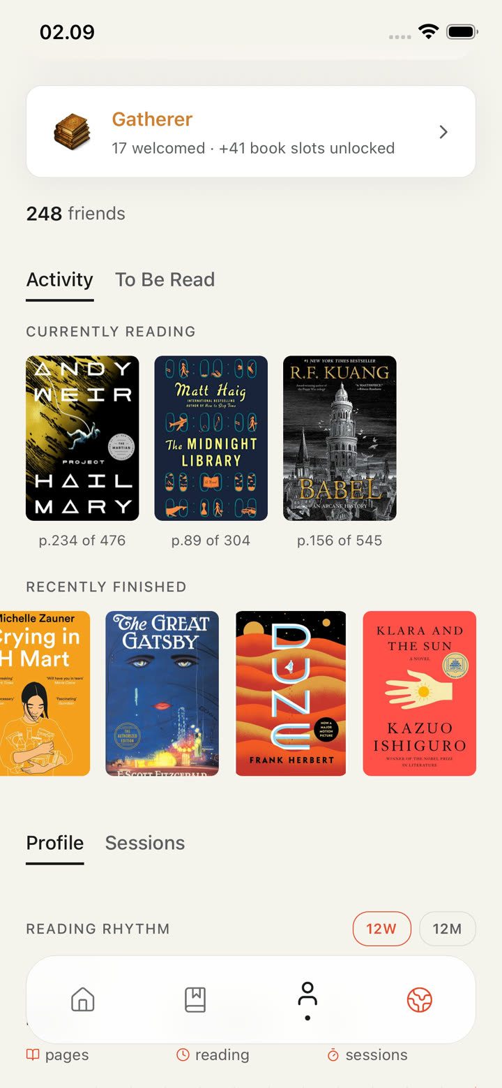 A reading library: currently reading and recently finished books.